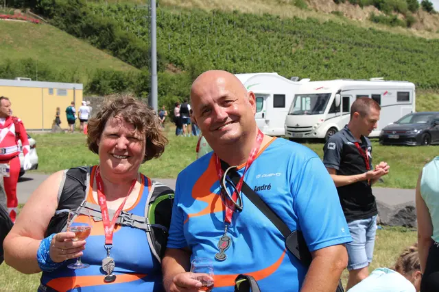 Foto no 7: Zwei der Xantener Läufer: André und Martina (?) 