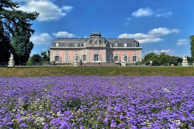 Gartenseite des Hauptschlosses | Foto: copyright Margot Klütsch
