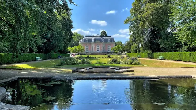 Wasserspiele an der Ostseite des Corps de Logis | Foto: copyright Margot Klütsch