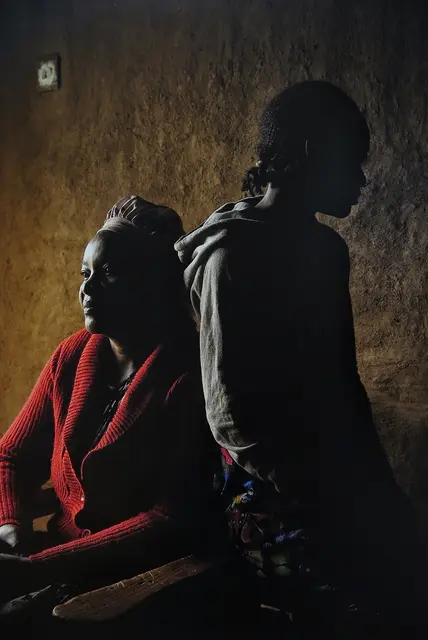 Edith Magomere mit ihrer Tochter Blessing. Kenia 2024