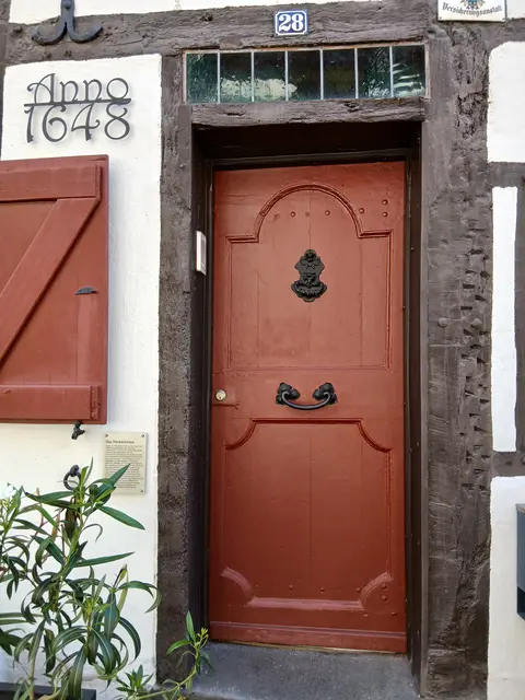 Historische Haustüre eines Fachwerkhauses. Unter Denkmalschutz stehend. | Foto: Siegmund Walter, 18.06.2026