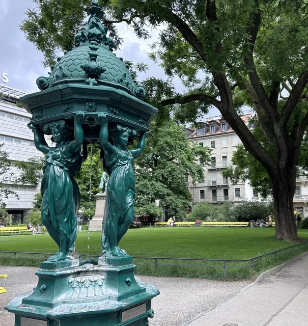 Nymphen-Brunnen an der Bahnhofstraße