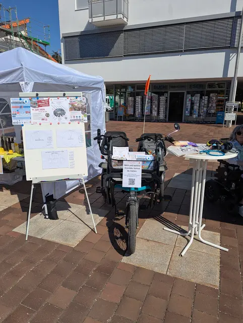 Am Stand von Anders Normal e.V. wurden Teile des Mitmach-Workshops und das Parallel-Tandem, welches jeder beim Verein ausleihen kann, vorgestellt.