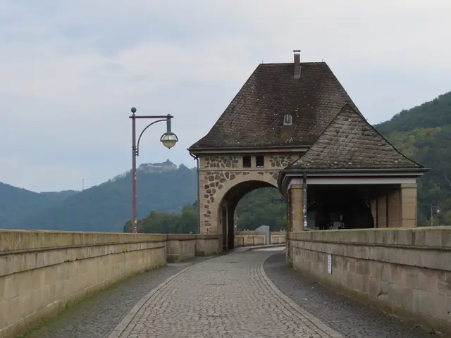 Unterhalb der Laterne ist das "Schloss Waldeck" zu sehen. Das Foto habe ich am 17.09.2023 gemacht. | Foto: M. A.
