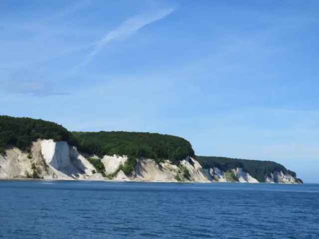 Kreidefelsen von See aus | Foto: Umbehaue
