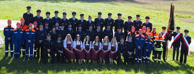 Die Feuerwehr und der TSV aus Mittelneufnach feiern im Juli gemeinsam ihre runden Geburtstage im Gemeindezentrum. | Foto: Feuerwehr und TSV Mittelneufnach