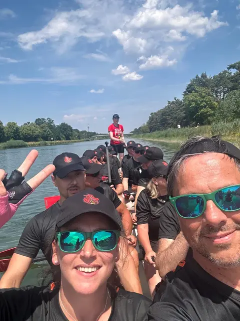 Die beiden Kanu Schwaben Paddler Gerhard Auer und Christoph Mayr-Kugel waren mit dem Beck-Dragons Team hervorragend unterwegs und holten sich im hart umkämpften Starterfeld den dritten Platz. | Foto: Whats App Auer-Mayr-Kugel