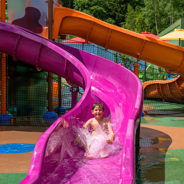 Matschepfützenspielplatz | Foto: PEPPA PIG Park