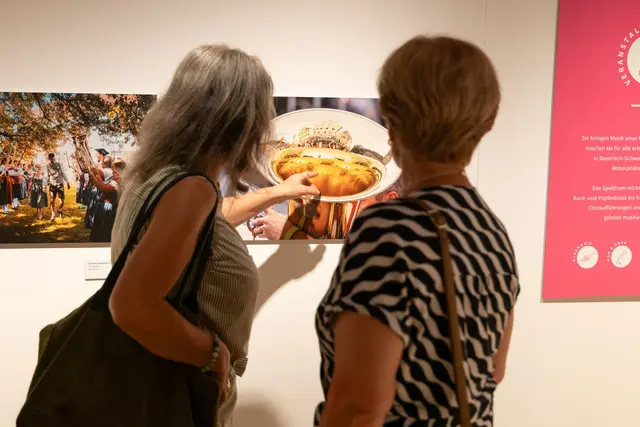 Die Ausstellung mit rund 70 Aufnahmen ist bis zum 7. Februar 2027 im Museum KulturLand Ries zu sehen | Foto: Matthias Meyer