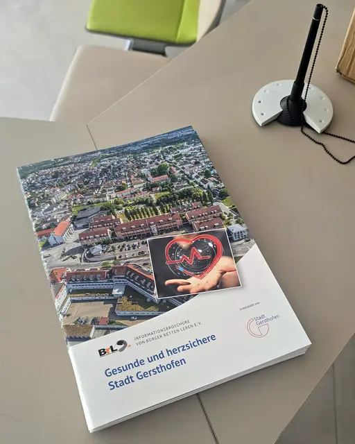Neue Broschüre des Vereins Bürger Retten Leben e.V. zum Thema Herzgesundheit liegt in Gersthofen aus. | Foto: Stadt Gersthofen