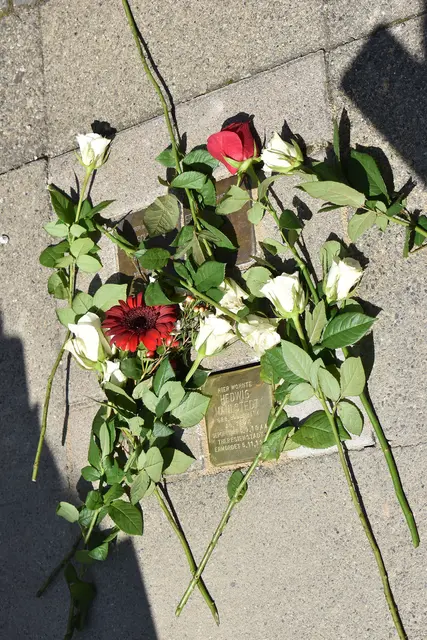 Blumen für Hedwig Mahlstedt