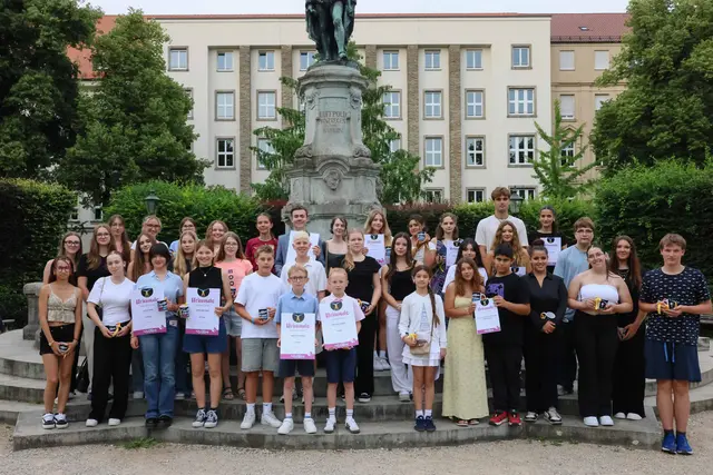 Unter dem diesjährigen Motto „Du bist anders? Ich auch!“ reichten zahlreiche Kinder und Jugendliche ihre Werke für den Jugendkulturpreis des Landkreises 2026 ein.
 | Foto: Julia Pietsch