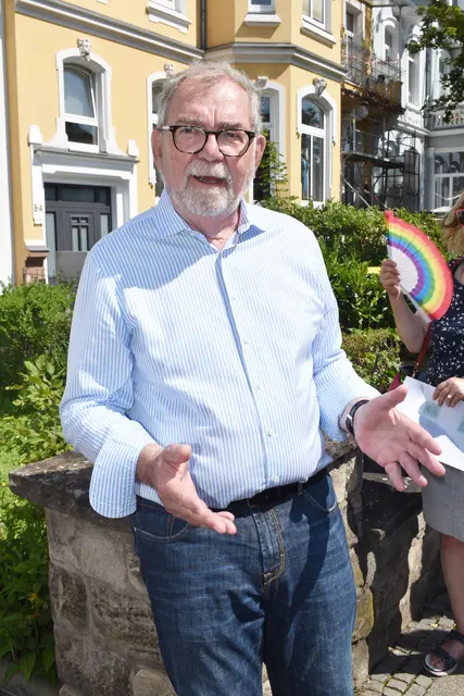 Kurze Gedenkrede von Bezirksbürgermeister Willi Lindenberg
