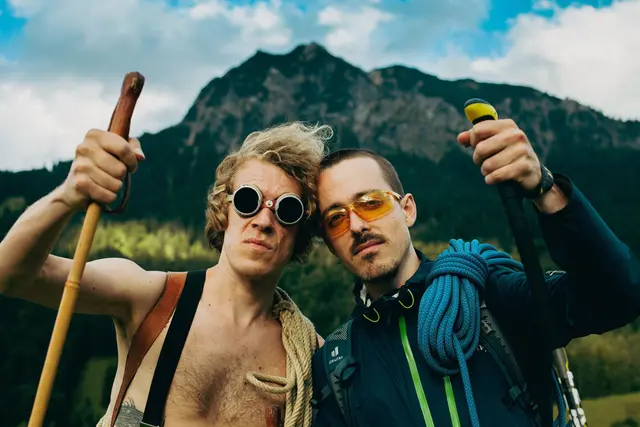 Rap im Allgäuer Dialekt? Das Polit-Pop-Duo KLEISTER besticht mit einzigartigem Klang und halb-improvisierten Konzerten. | Foto: David Schlichter