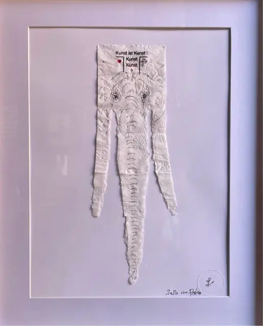 KUNST IST KUNST ! IST KUNST KUNST ? Spruch von InDa van Retem mit Elefantenkopf zur Schau "ELEFANT IM PORZELLANLADEN!?" Ruhr Gallery Mülheim, 2026