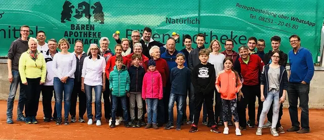 Jung und alt, Generation für Generation auf dem Platz beim TCW!