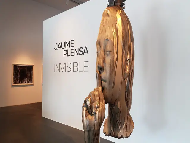 Jaume Plensa "Invisible" im Museum Küppersmühle. Einladung zum Betrachten und Verweilen in der Stille.