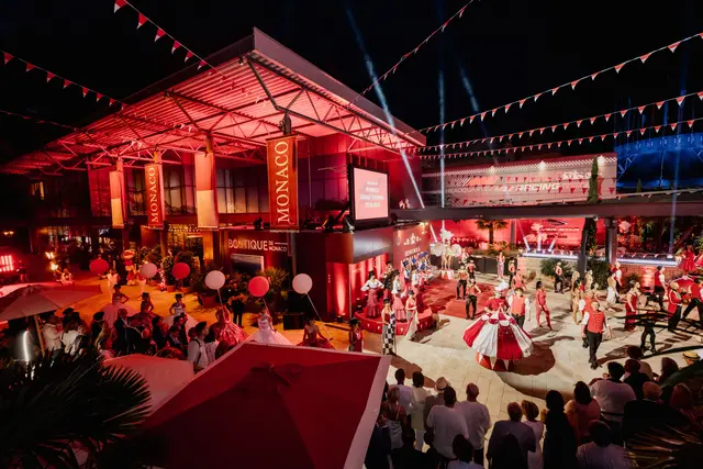 Die Gäste durften sich über ein vielfältiges Showprogramm freuen | Foto: Europa-Park