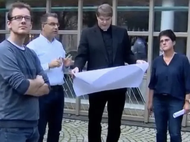 Der Gegenwind aus Augsburg, war dem Arbeitskreis der Pfarrei natürlich bewusst. So ging P. Brühl gut gewappnet in das Gespräch mit dem Generalvikar. Er hatte einen detaillierten Businessplan dabei, ein komplett ausgearbeitet Konzept, das deutlich macht, dass es sich bei diesem Projekt weder um eine Cityseelsorge handelt, noch um ein reines Pfarr-Café. Vielmehr geht es um einen Ort der Begegnung, ein soziokultureller Treffpunkt, der Barriere abbauen und Menschen zusammenführen will. Besonderes gewichtig: Grundlage des Konzepts waren die Aussagen Friedberger Wohlfahrtsorganisationen, der Kommune, Vereine etc. was bis jetzt in der Altstadt fehle.   | Foto: Pfarrei St. Jakobus maj.