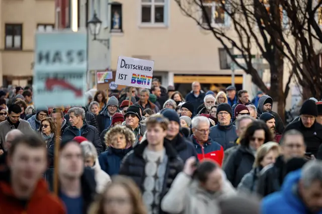 Freiheit ist immer die Freiheit des Andersdenkenden. Wer aber andere Menschen bedroht, unsere Demokratie abschaffenl und faschistische Strukturen aufbauen will, der hat die Grenzen der freien Meinungsäußerung überschritten. Wer so etwas fordert, agitiert gegen unsere Verfassung.  | Foto: Achim Lüders