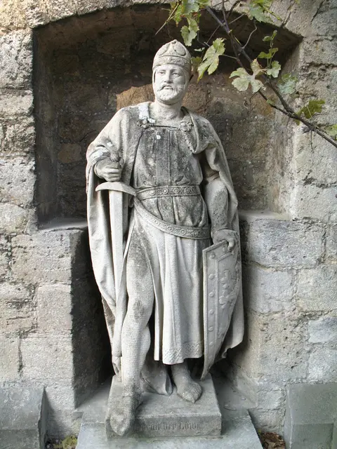 Der wohl populärste Welfe ist Heinrich der Löwe. Der zog allerdings den Kürzeren, als er sich mit Kaiser Barbarossa anlegte. Doch dieser verzieh ihm. | Foto: Kurt Wolter