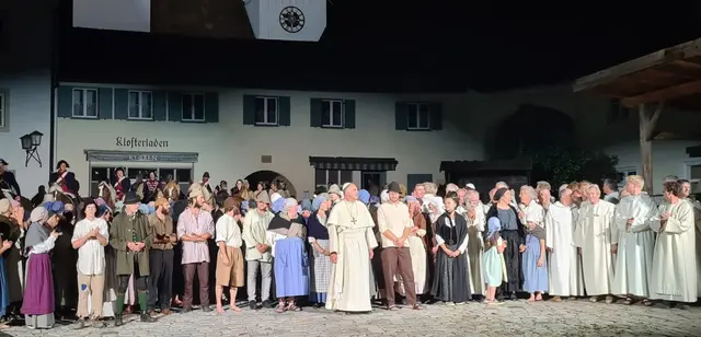 Schluss-Applaus für Schauspieler …