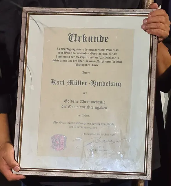 Urkunde zur Goldenen Ehrenmedaille der Gemeinde Steingaden