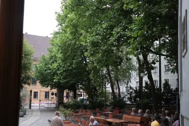 Zeughausstuben Biergarten in Augsburg | Foto: Marianne Stenglein