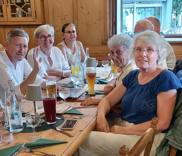 Bürgermeister Richard Greiner und die Vorsitzenden Patra Zillner und Martine Dautraix | Foto: privat