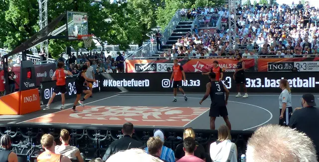 Dabei gehts ziemlich schnell zu, und es wird nur auf einen Korb gespielt. | Foto: Kurt Wolter