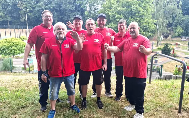 Team 2 v.l.: Sören Holzberg, Andreas Tomaszewski, Tim Matziol, Reinhard Mahn, Kevin Radestock, Patrick Knoll, Peter Lischewski.