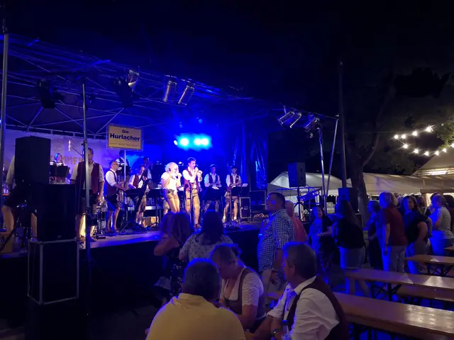 Zu späterer Stunde hat es dann fast niemanden mehr auf den Plätzen gehalten. Aber nur, weil "Die Hurlacher" einmal mehr bewiesen haben, dass sie ein absoluter Stimmungsgarant sind.