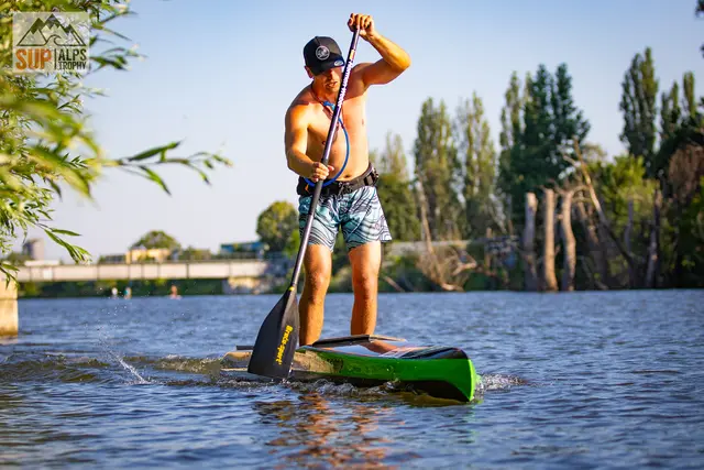 Normen Weber auch bei den Finals 2026 in Hannover spitze, er holte sich den Deutschen Meistertitel im SUP  | Foto: Andy Klotz