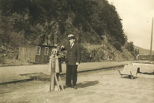 Heinz Peter , Bahnhofsvorsteher in Hatzfeld von 1970 - 1983