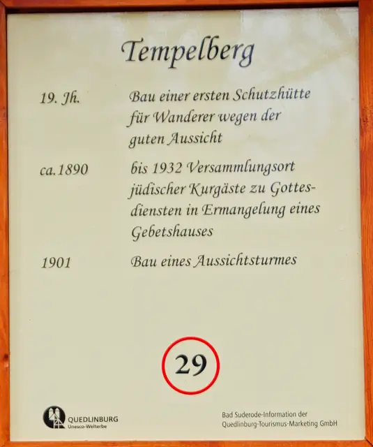 leider ist diese Infotafel an der Schutzhütte auf dem Tempelberg seit Jahren verschwunden (Vandalismus, Judenhass?)