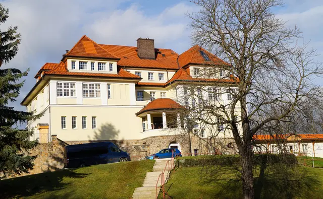 das im Umbau befindliche ehem. Hotel Stubenberg