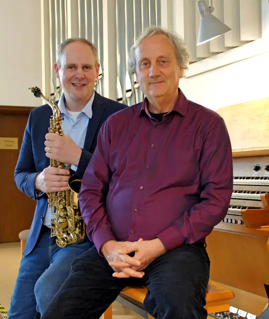 Martin Hilner und Hans-Andre Stamm sind heute Abend musikalische Gäste in der Hamborner Friedenskirche.
Foto: Stamm