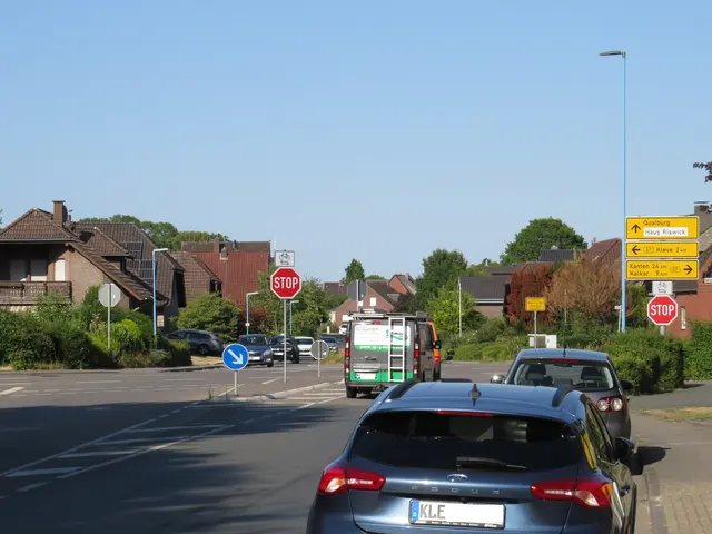 Kreuzung Qualburg „Kalkarer Straße B57“ / L488 „Hauer Straße“ / „Kirchstraße“ | Foto: GvMeegen