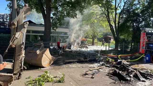 Am 15. Juli 2023 brannte der Kindergarten Heilig Geist. | Foto: Feuerwehr Günzburg
