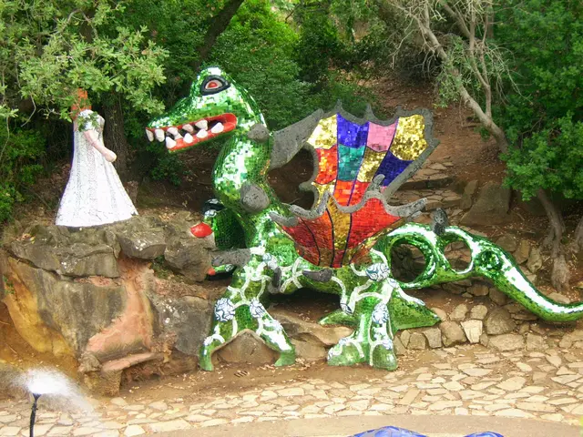 
DIE STARKE
eine junge Fraut führt einen Drachen
an einer unsichtbaren Leine.
Das Ungeheuer, das sie zu zähmen hat,
lauert in ihrem Inneren.
Sie muss ihre eigenen Dämonen bezwingen,
bei dieser schweren Prüfung
wird sie ihre eigene Stärke entdecken.