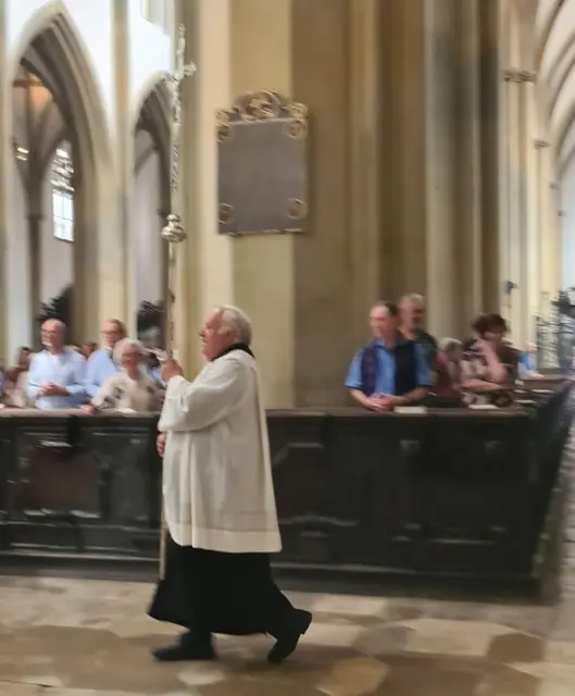 Der Kreuzträger eilt …