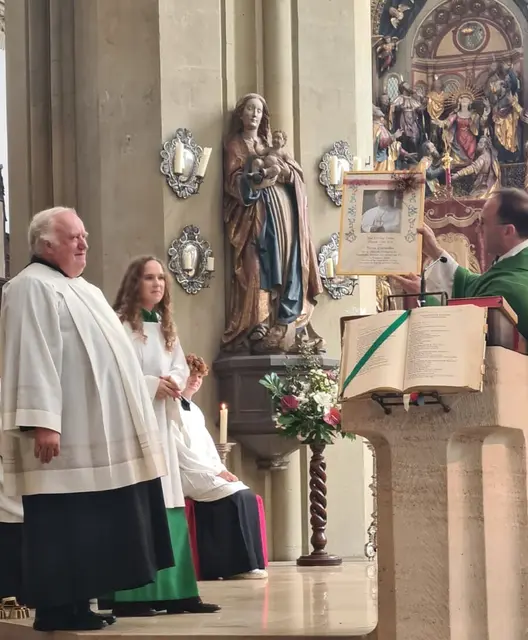 Apostolischer Segen von Papst Leo XIV. …