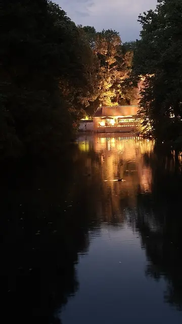Bei Nacht | Foto: Karl Rauch