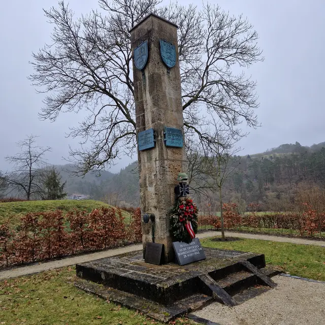 Kriegerdenkmal Hatzfeld