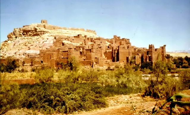 In der schönsten Berberburg Marokkos, Ait Ben Haddou im Hohen Atlas, im Film Troja, wurde das gleichnamige Ross aufgestellt.  | Foto: Kurt Wolter