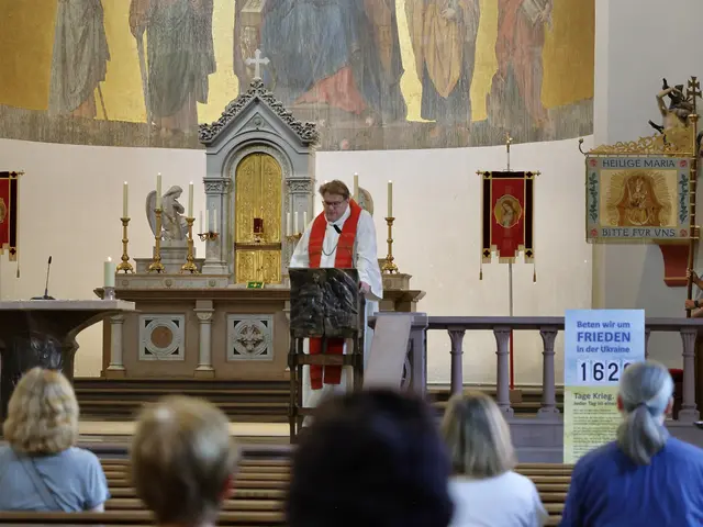Das Afra-Fest 2026 begann mit einer Statio in der Stadtpfarrkirche St. Jakob. Traditionellerweise wurde die Lebensgeschichte der Heiligen verlesen.  | Foto: Achim Lüders