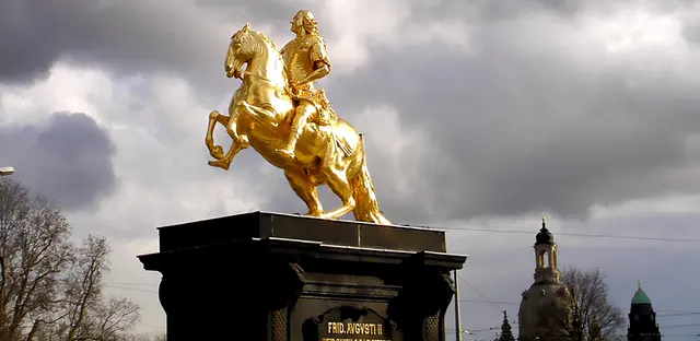 Gudrun - 1 Punkt - Der Goldene Reiter in Dresden  -  Bildhauer Jean Joseph Vinache