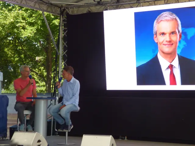 Ulf Ansorge interviewt Tagesschausprecher Thorsten Schröder