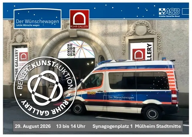 Mit diesem "Wünschewagen" werden schwerstkranke Menschen zu ihrem "letzten Wunsch" transportiert. Hier steht das Krankenfahrzeug vor der Villa Artis in der kleinen Ruhrstr. 3 in Mülheim am Ruhrufer.