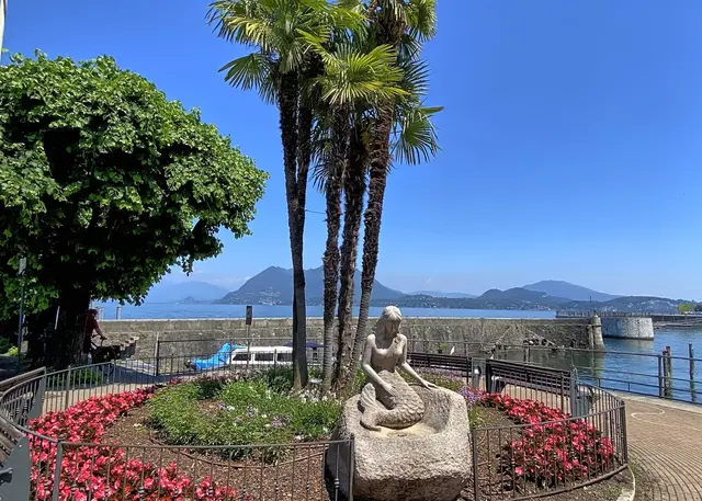Stresa: Meerjungfrau La Sirenetta | Foto: Copyright Margot Klütsch